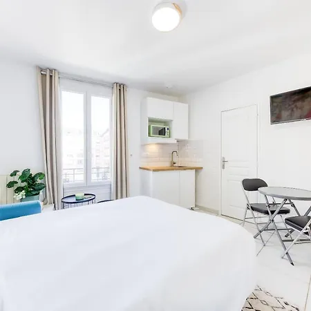 Homestay A 30s Du Rer E,paris En 20 Min Paris